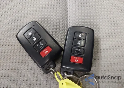 2018 Toyota Rav4 Xle from USA, damaged, VIN 2T3RFREV7JW751284